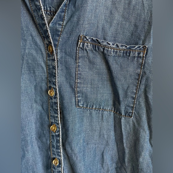 Anthropologie Cloth & Stone Sz XS Chambray Button Down Long Sleeve Shirt Tencel - Picture 9 of 13